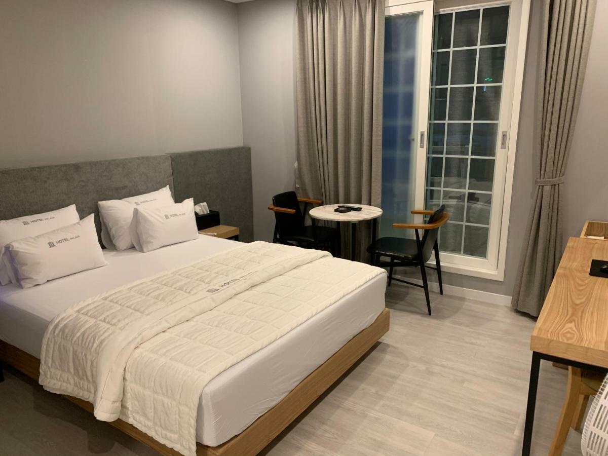 Hotel Palace Pohang Buitenkant foto