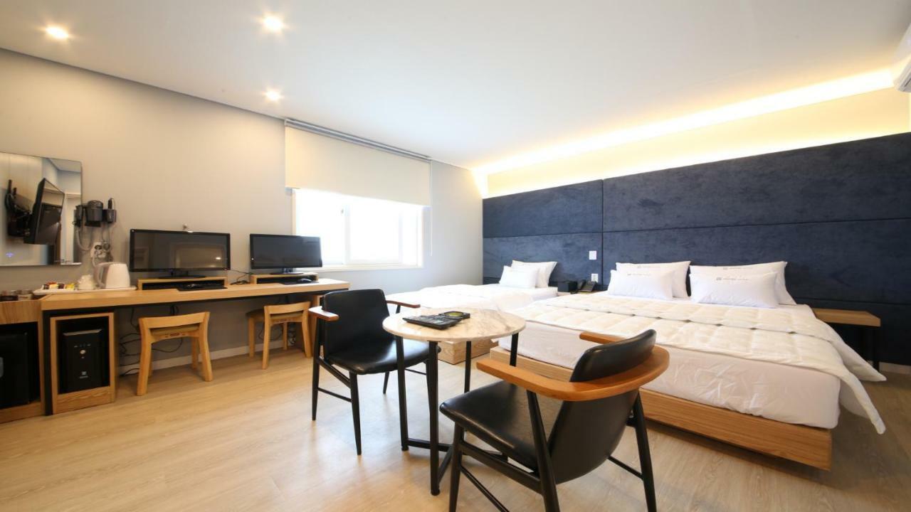Hotel Palace Pohang Buitenkant foto